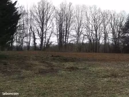 terrain de loisirs