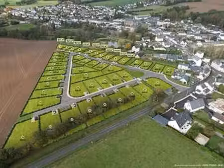 vente terrain à montjean (53320) : à vendre / 387m² montjean