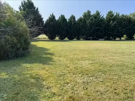 vente terrain 2102 m² prémilhat (03410)