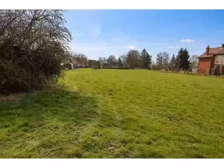 vente terrain  2647.00m²  le mesnil