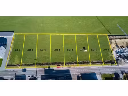 terrain à bâtir d'une superficie de 840m²