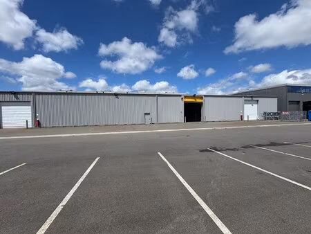 location local commercial