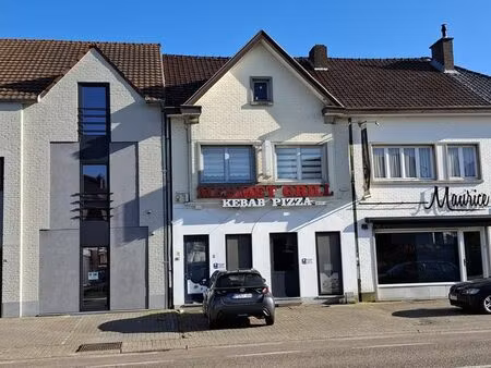 handelszaak met appartement