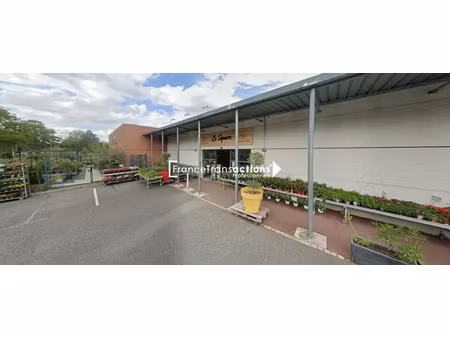 local commercial a louer