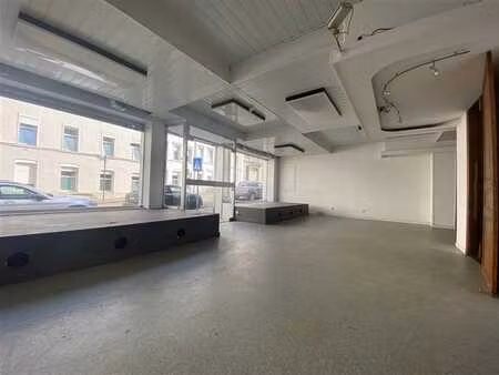 jolie maison d’habitation aux grands volumes sur 2a 66 ca