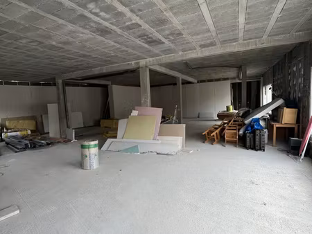 local commercial a firmi