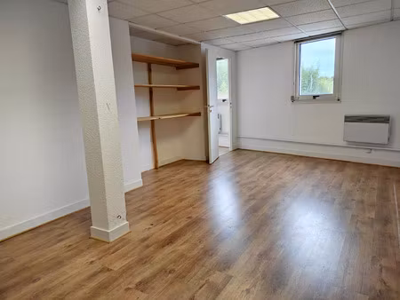 location bureau 50 m² à bordeaux (33000)