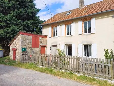 vente maison 4 pièces 100 m² auzances (23700)