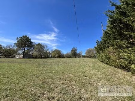 vente terrain 2500 m² cahors (46000)