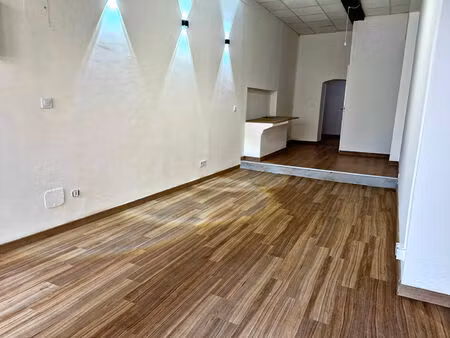 la garde - centre-ville -local commercial ou professionnel 45m2