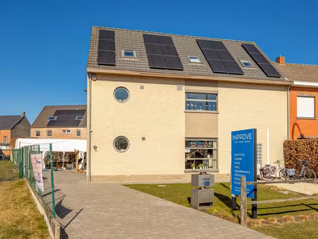 commercieel te koop in malle