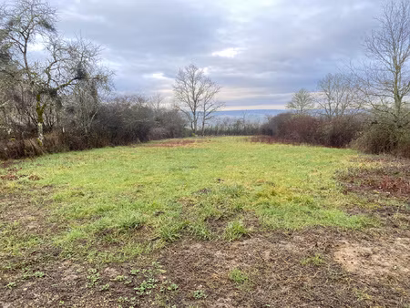 terrain constructible proche commerces et gare