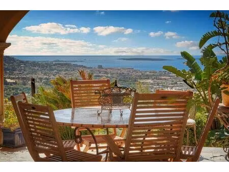 location maison 5 pièces 210 m² à mandelieu-la-napoule (06210)