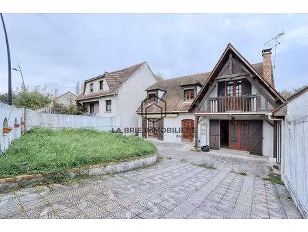 vente maison 6 pièces 179 m² à villecresnes (94440)  368 000 €