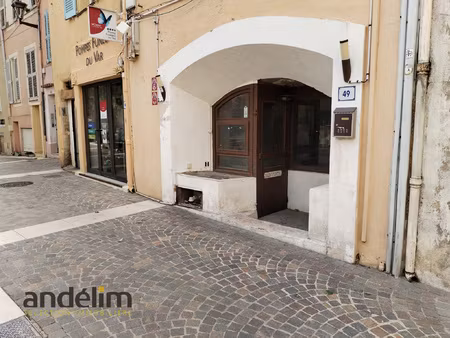 local atypique frejus centre