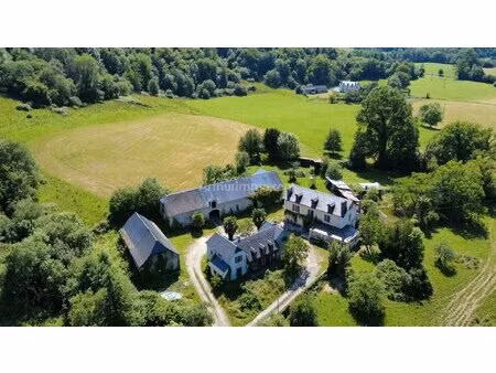 ancien corps de ferme à 15 minutes de lourdes isolé
