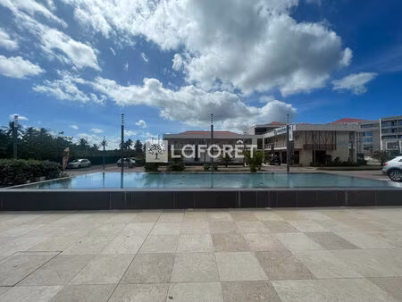 local commercial royal key au moule