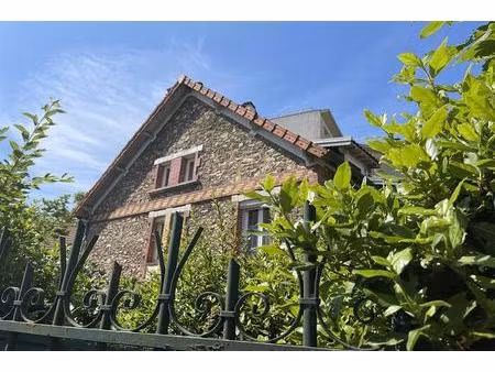 hauts de seine chaville - 92370 - maison 180 m² / 205 m - 6 cham