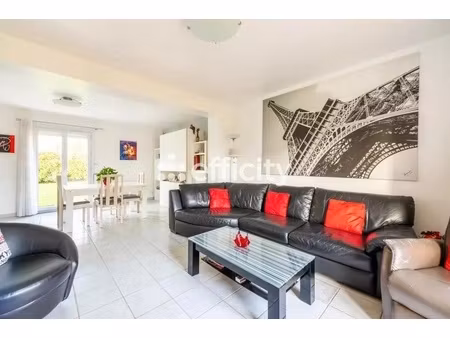 maison 7 pièces - 136 m²