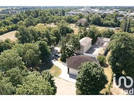 vente immeuble à crest (26400) : à vendre / 454m² crest