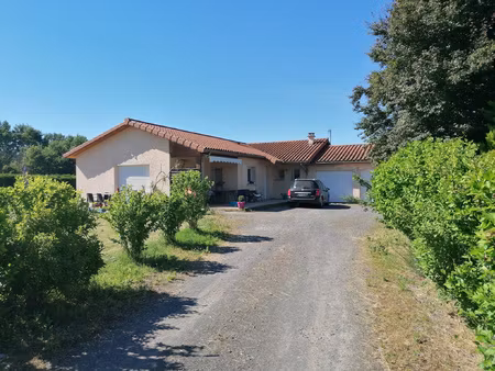 belle villa familiale sur la commune de crevant-laveine