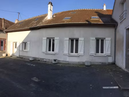 vente maison 6 pièces 112 m² à gien (45500)  76 000 €