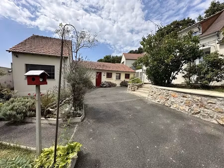 vente maison 8 pièces 217 m² à gien (45500)  176 000 €