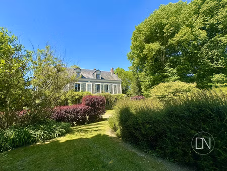 maison de maître 19ème avec jardin  à 9 min de la plage et