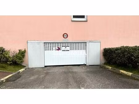 garage fermé - residence lafontaine