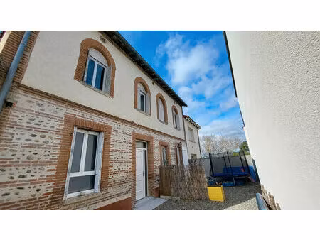 a vendre - belle maison toulousaine divisée en deux appartements