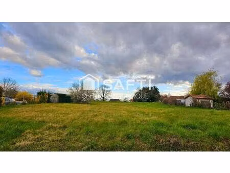 à vendre : terrain de 1 573 m² à coussay-les-bois – jolie vue & viabilisé