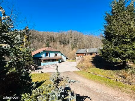 propriété 6 pièces 220 m²