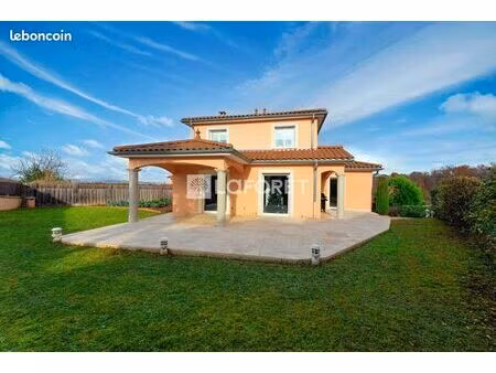 maison 4 pièces 140 m²