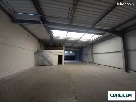 local d'activite 1321 m² cormelles le royal