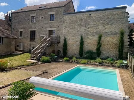 maison 6 pièces 150 m²