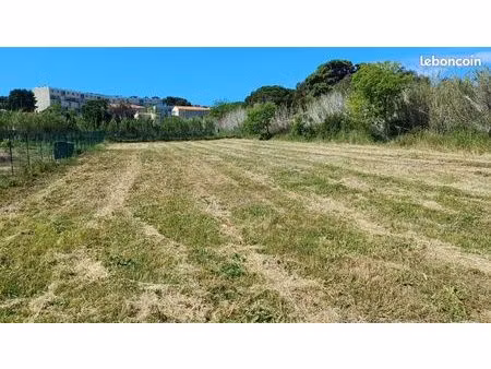 rare vente terrain à batir sur giens