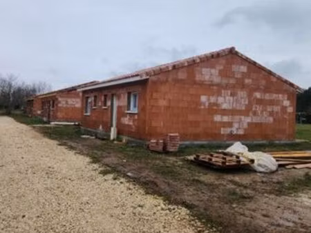 maisons neuve en construction clé en main ou à finir faire offre possibilité d'achat jusqu