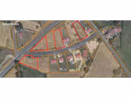 terrain 926 m² parsac