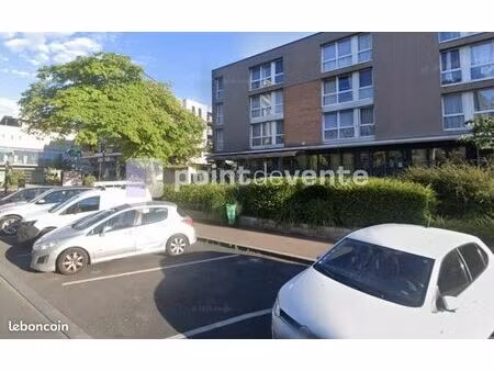 commerce beauté/coiffure 100 m²