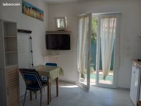 studio meublé neuf avec terrasse plein sud ( sans frais d'agence )