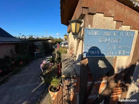 immeuble 160 m² chailloue