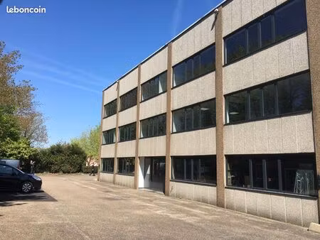 bureaux 500 m² herblay