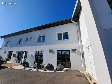 local commercial 170 m²