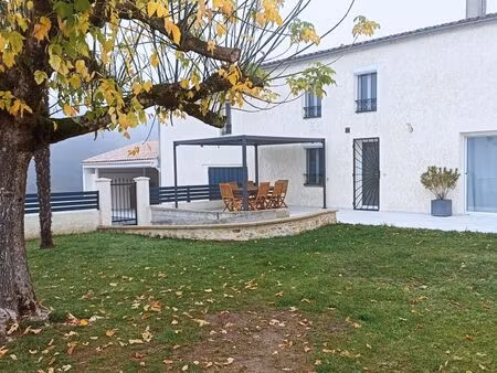 maison - 173m² - 8 pièces