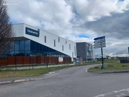 local 190 m² lesquin