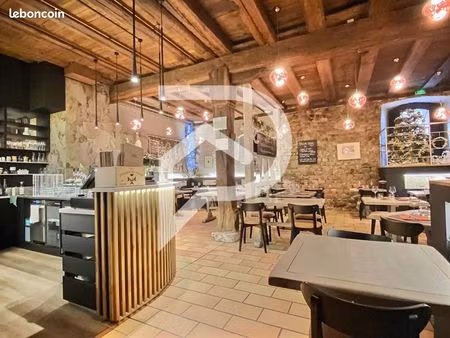 local commercial 326 m²