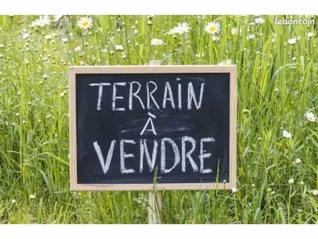 terrain à vendre de 1 581 m² maringues (63)