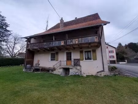 sondersdorf  maison mitoyenne de 90 m² à rénover.