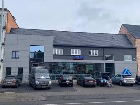 bureau prêt à l'emploi 100 m² à louer à asse