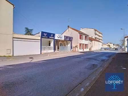 vente bureaux et commerces à chantonnay (85110) : à vendre / 116m² chantonnay